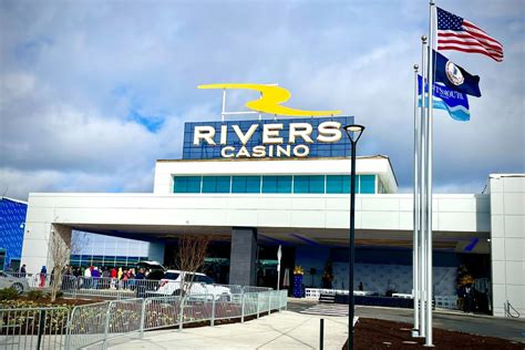 Casino in portsmouth va - February 7, 2024 02:32pm. Fact Checked by Blake Weishaar. Virginia's first casino, the Rivers Casino in Portsmouth, opened in January 2023. The $340 million …
